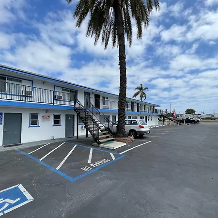 Sunny Sands Inn